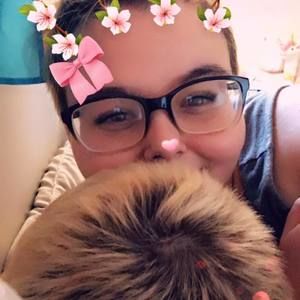 Meet your Posher, Julia